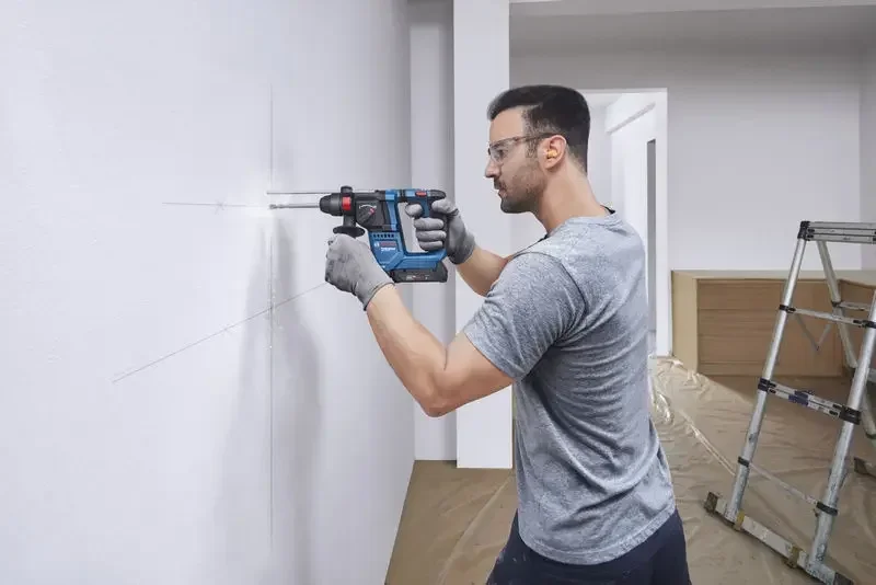 BOSCH GBH 18V-18 Cordless Rota - Power Tools Professional review and price