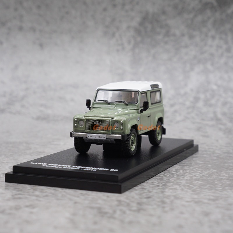 AR BOX 1:64: Land Rover Defend - Power Tools World review and price
